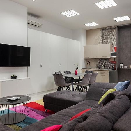 The Base Appartement Zagreb Buitenkant foto